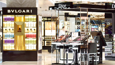 Qatar Duty Free Perfumes & Cosmetics Store