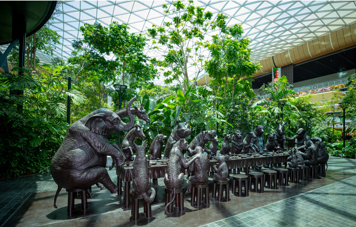 مطار حمد الدولي يدشن مجموعة منحوتات فنية دائمة تجسد الحياة البرية  